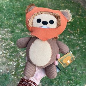 ⭐️ DISNEY PARKS Stuffed Ewok ⭐️